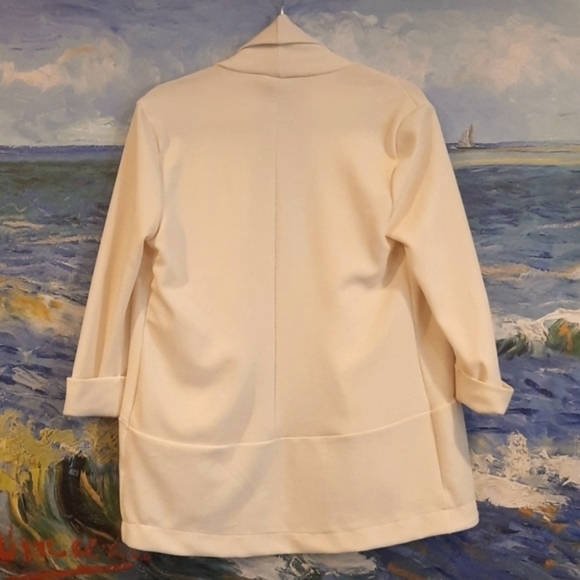 Seven Sisters Cream Blazer - Picture 2 of 3